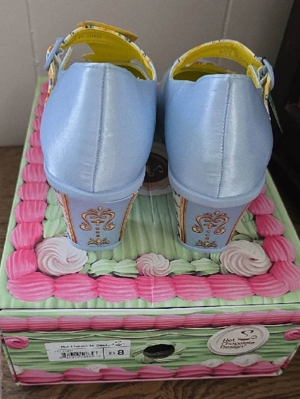 New Hot Chocolate Dress Shoes / Heels w/Tea Set Design Sz 8 US/ Eur 38 - Picture 3 of 16
